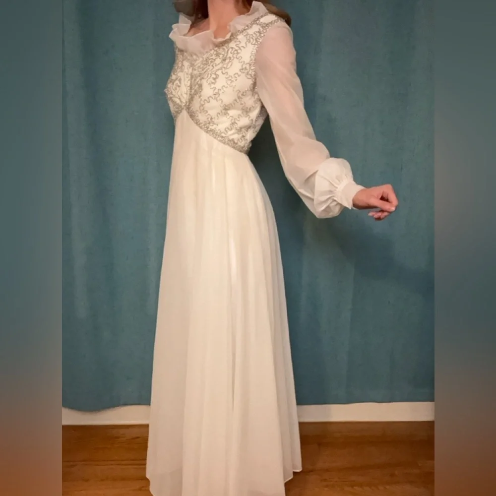 Vintage 1970s Mike Benet Prairie Wedding Dress – Ruffle Collar & Embroidery - Picture 2 of 5